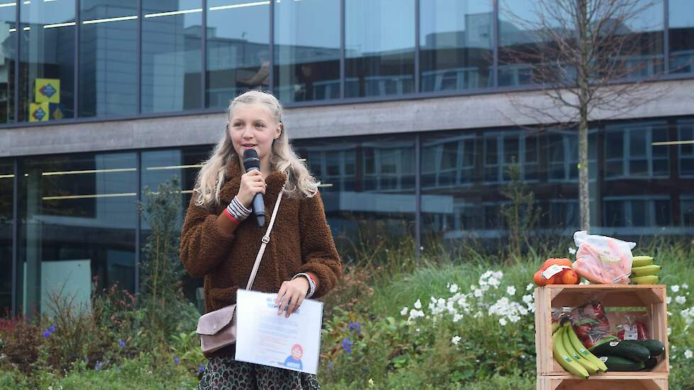 Sophie (12 jaar) hield een vlammend betoog over dat  ‘gewoon’ biologisch eten gewoon zou moeten zijn.